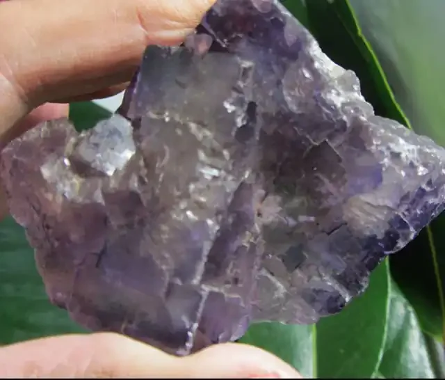 0.412 KILO NATURAL FLUORITE SPECIMEN MS 874