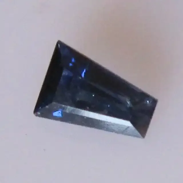 0.60cts Natural Australian Sapphire Tapper Baguette