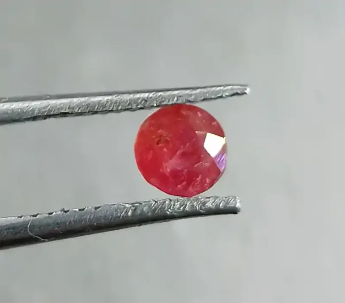 0.62cts Natural Ruby , Untreated Gemstone