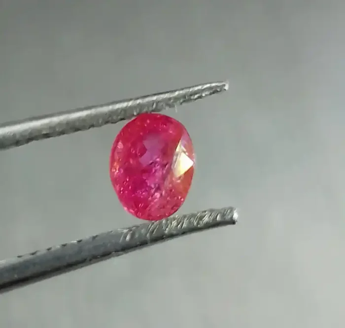 0.64cts Natural Burmese Ruby , Untreated Gemstone