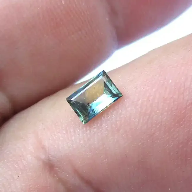 0.65cts Natural Australian Yellow Parti Sapphire Baguette Cut