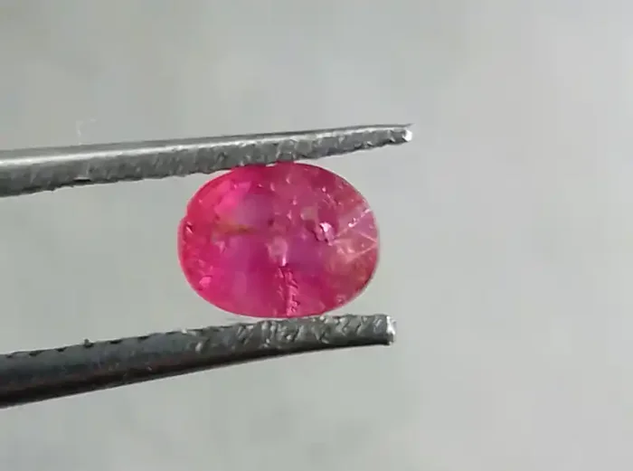 0.71cts Natural Ruby , Untreated Gemstone