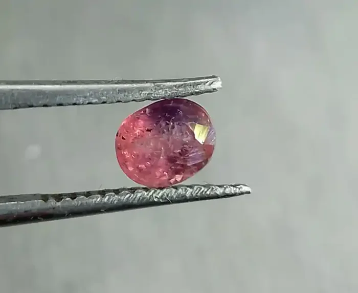 0.74cts Natural Ruby , Untreated Gemstone