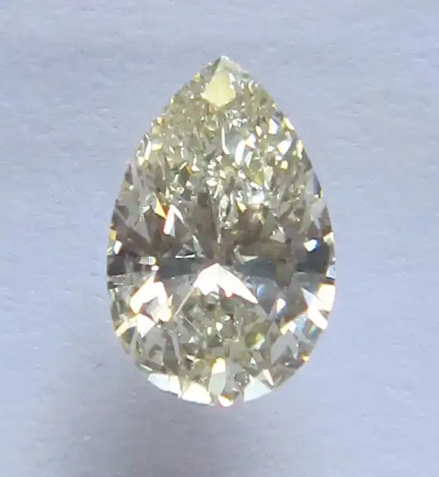0.86cts CERTIFIED NATURAL DIAMOND PEAR SHAPE R-S/VS1