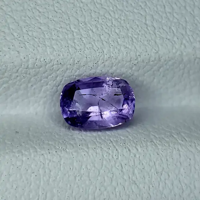 0.93CT RAREST HACKMANITE COLOR CHANGE IGCH03