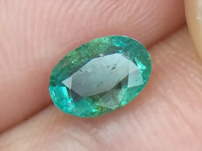 0.98CT NATURAL EMERALD GEMSTONES IGCZM183
