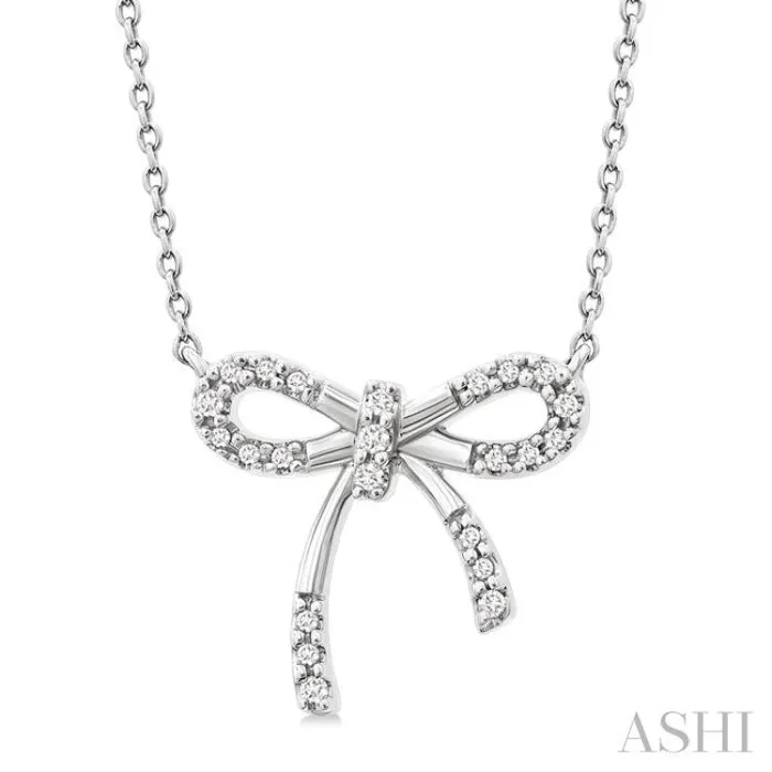 1/10 Ctw Bow Single Cut Diamond Fashion Pendant With Chain in Sterling Silver