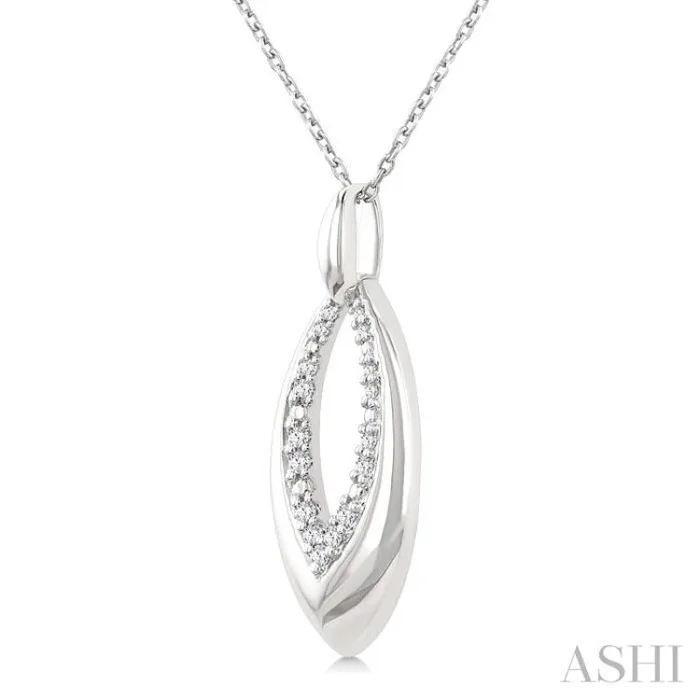 1/10 Ctw Marquise Shape Inner Link Single Cut Diamond Pendant With Chain in Sterling Silver