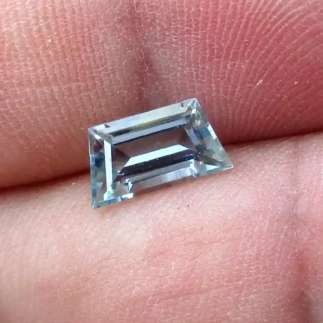 1.12cts Natural Aquamarine Trapizoid Cut