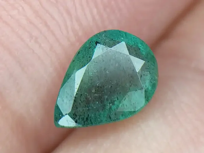 1.13CT NATURAL EMERALD GEMSTONES IGCZM143
