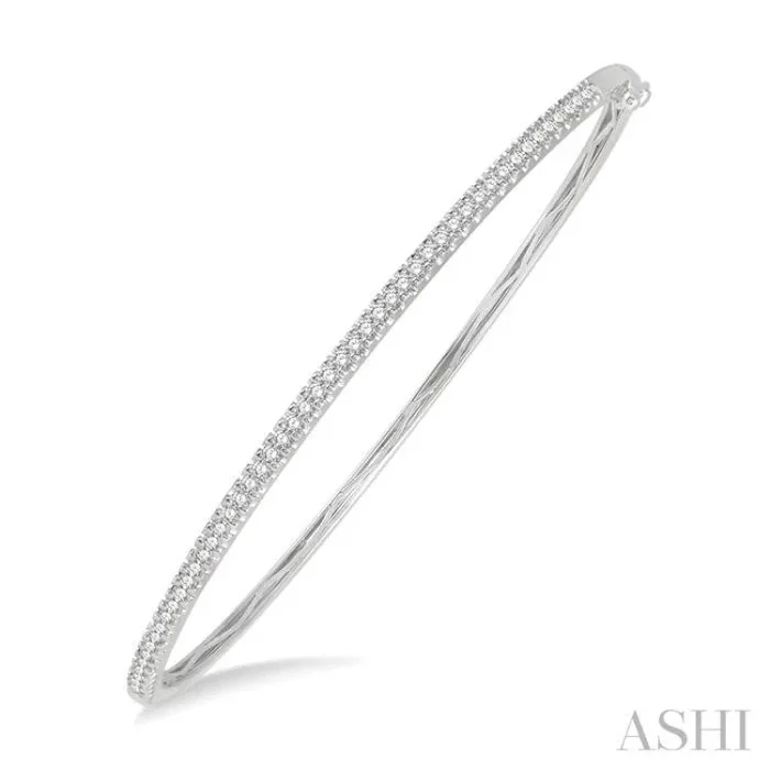 1/2 ctw Slim Round Cut Diamond Bangle in 14K White Gold