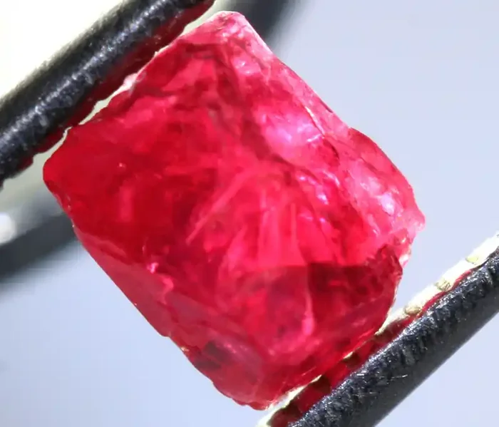 1.20 CTS SPINEL OCTAHEDRAL CRYSTALS BURMA RG-4655