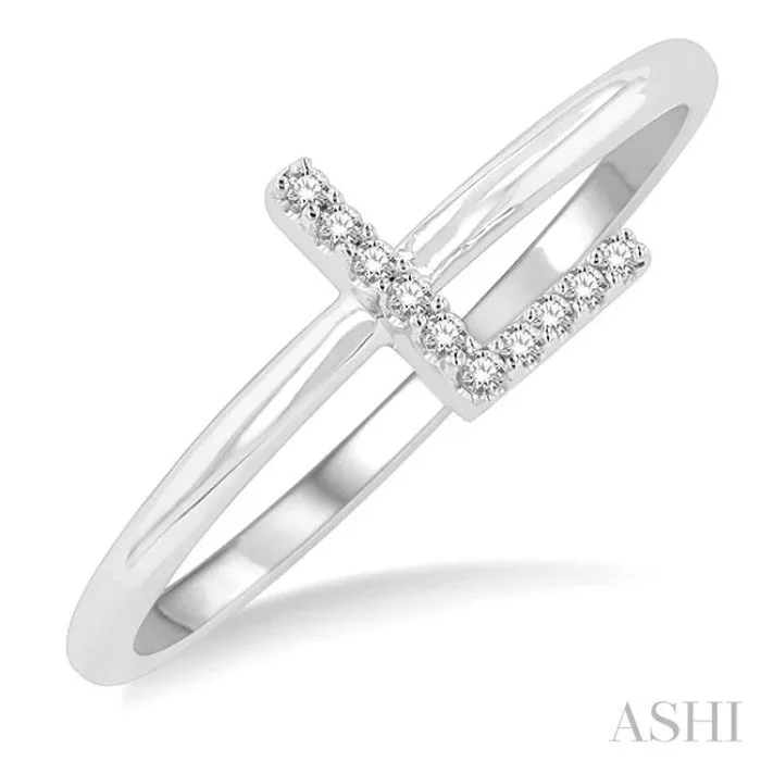 1/20 Ctw Initial ‘L’ Round Cut Diamond Fashion Ring in 10K White Gold