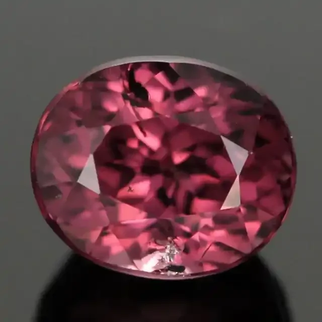 1.25 CTS CERT RHODOLITE GARNET RED /PURPLE (GNR68)