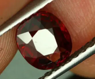 1.29 CTS CERTIFIED RUBY RED SPINEL [SNR3]