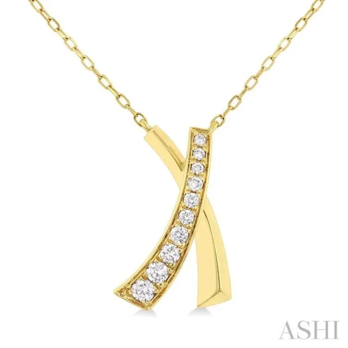 1/4 Ctw ‘X’ Shape Round Cut Diamond Necklace in 14K Yellow Gold