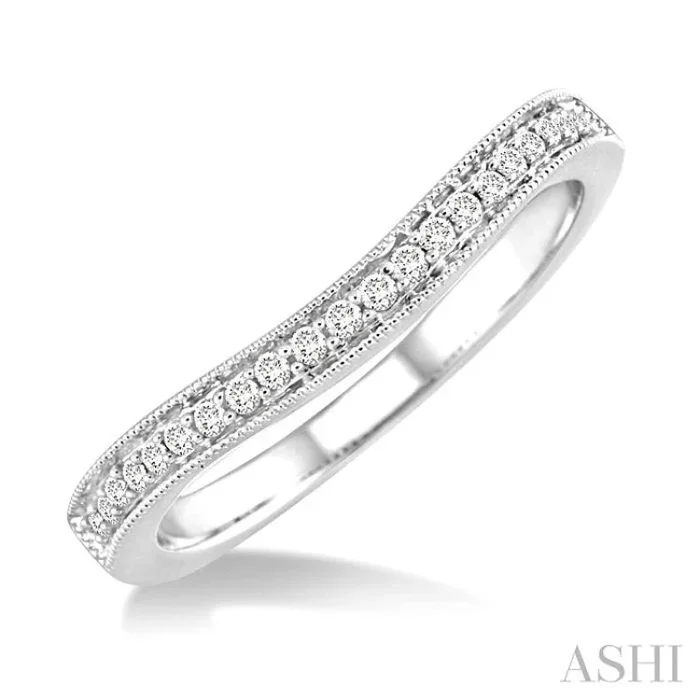 1/4 ctw Round Cut Diamond ‘V’ Shape Band in 14K White Gold