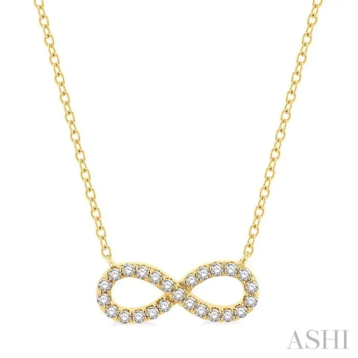 1/4 Ctw Round Cut Diamond Infinity Pendant With Chain in 14K Yellow Gold