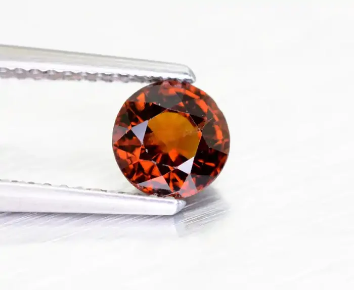 1.5 Cts Mali Garnet Gemstone