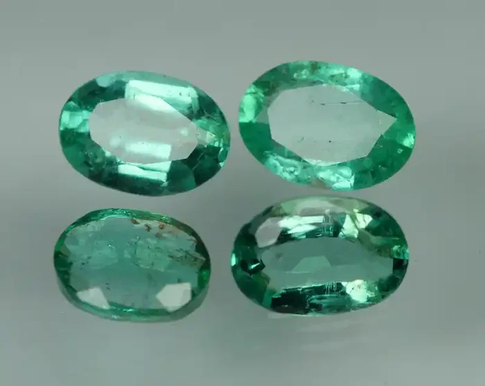1.530 CRT PARCELS 4 PCS STUNNING GREEN ZAMBIAN EMERALD*