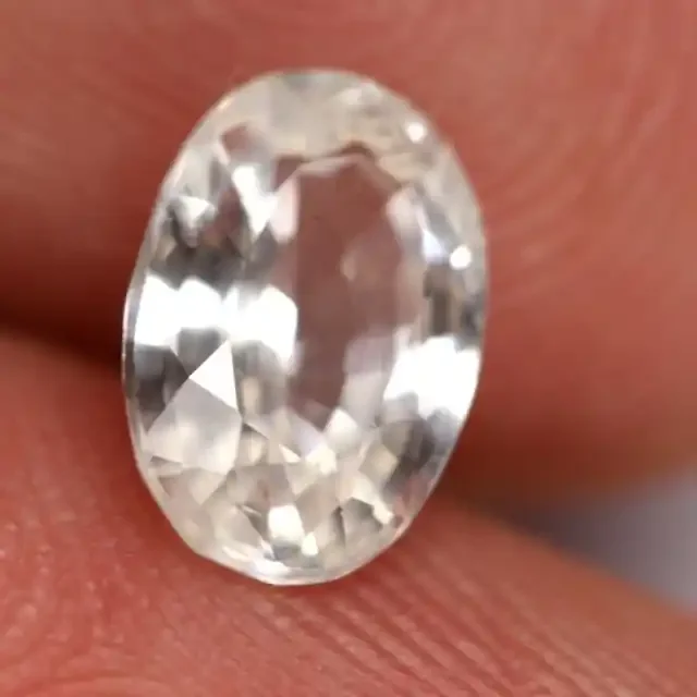 1.53cts White Cambodian Zircon (ST9187)