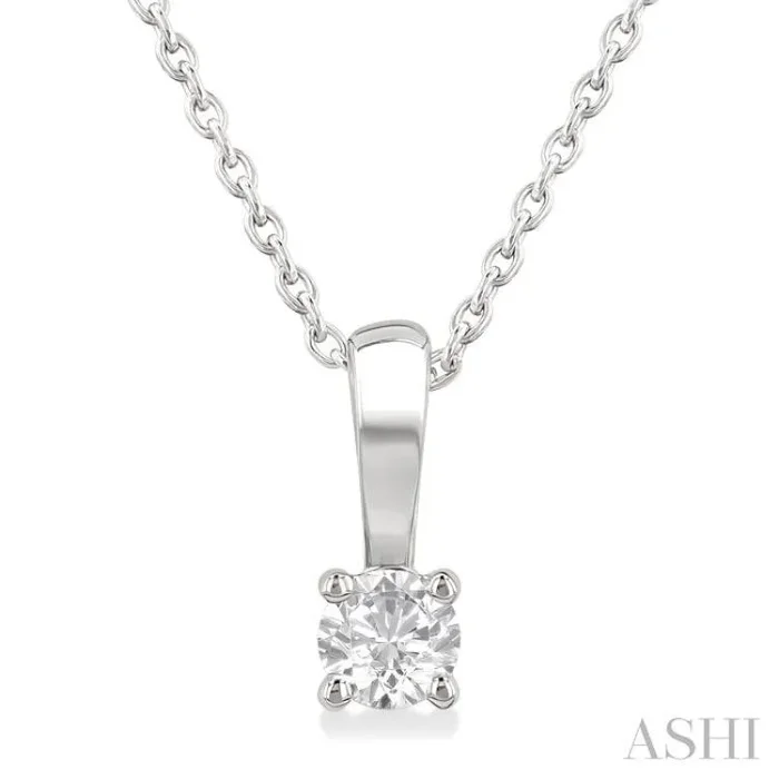 1/6 Ctw Prong Set Round Cut Diamond Solitaire Pendant With Chain in 14K White Gold