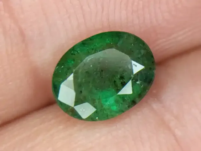 1.63CT NATURAL EMERALD GEMSTONES IGCZM118