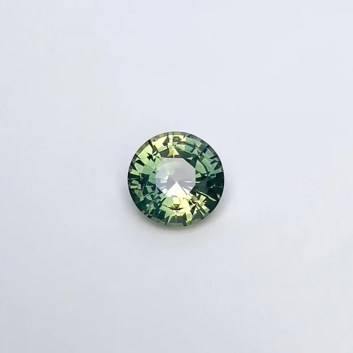 1.68 ct Parti Sapphire 7.00 x 4.50