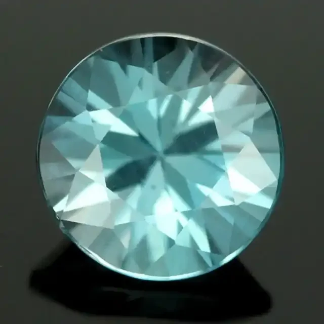 1.89 CTS CERT DIAMOND CUT BLUE ZIRCON (ZCB37)