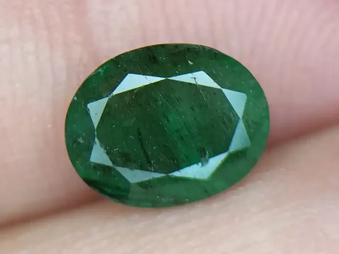 1.99CT NATURAL EMERALD GEMSTONES IGCZM11
