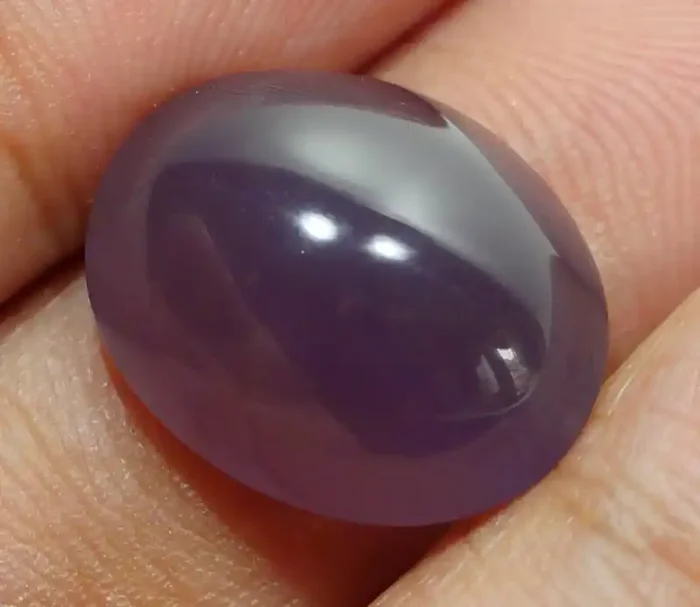 10.25 CRT NATURAL INDONEISAN PURPLE CHALCEDONY AA GRADE -H8-