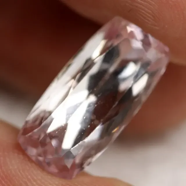 10.26 CTS NATURAL HIMALAYAN PINK KUNZITE (SPODUMENE) [SPK37]