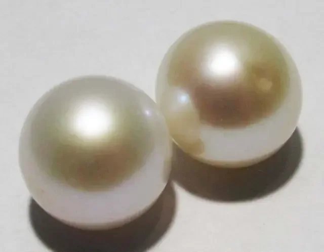 10 – 11 MM WHITE PEARL PAIR AAA GRADE ROUND-HIGH LUSTER [ST8484]