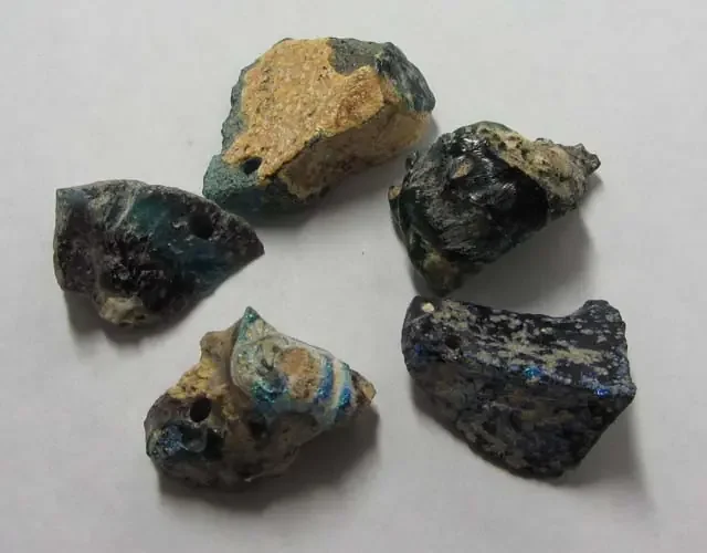 104 CTS PARCEL MIXED BEADS MS 1298