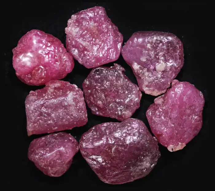 115.60 CTS RUBY ROUGH PARCEL FROM MADAGASCAR -TREATED [F8371]