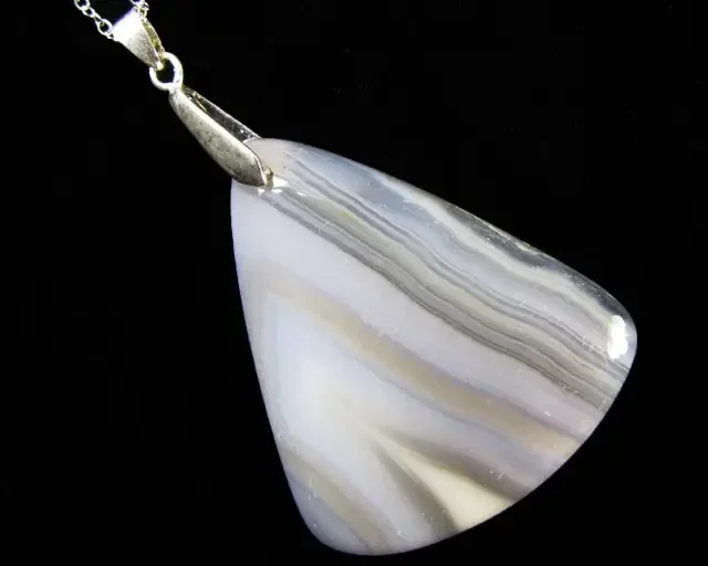 115 Cts Good Pattern Agate Pendant MJA 878