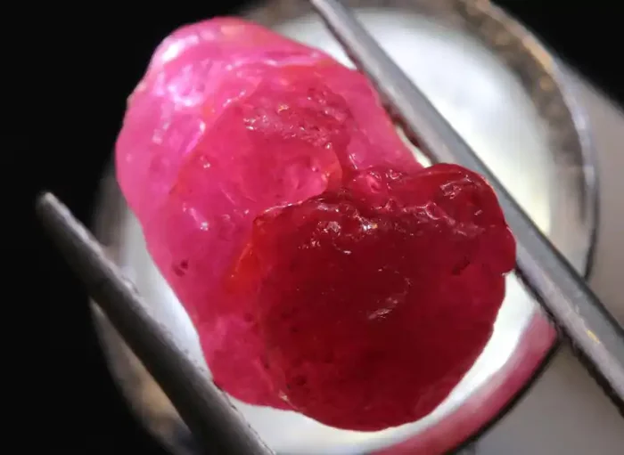 13.20 CTS AFRICAN RUBY ROUGH RG-5423