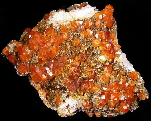 130.00 CTS ORANGE SPESSARTITE SPECIMEN [MGW3765]