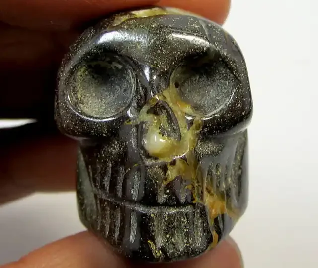 137 CTS PROFESSIONAL CARVED OPAL GEMSTONE SKULL RT 2527