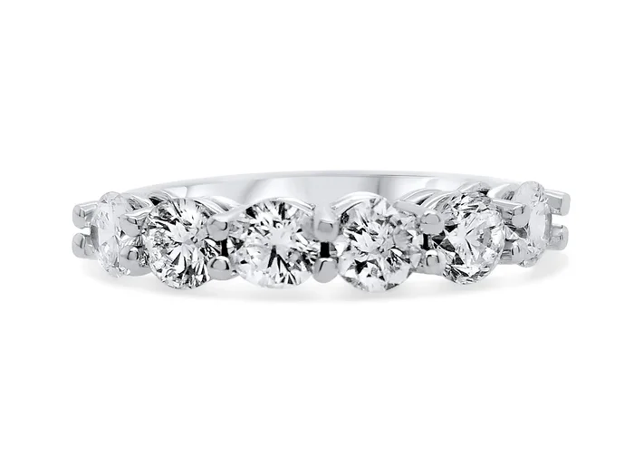 14K WHITE GOLD 1.08 CTW DIAMOND BAND