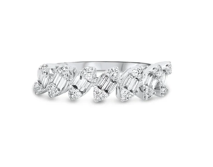 14K WHITE GOLD .39 CTW BAGUETTE AND ROUND MARQUISE DIAMOND RING