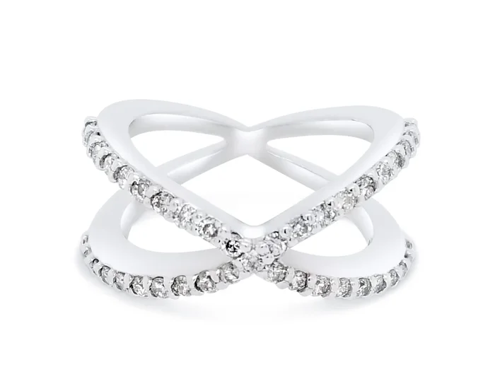 14K WHITE GOLD CROSSOVER .67 CTW DIAMOND RING