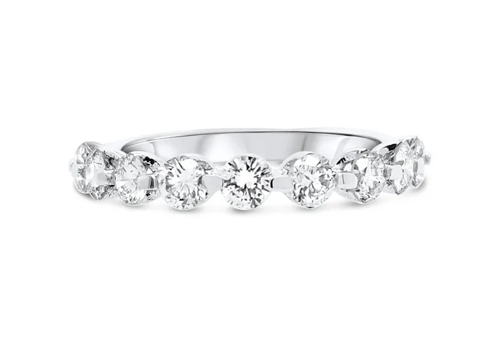 14K WHITE GOLD DIAMOND BAND W/ SQUARE BOTTOM
