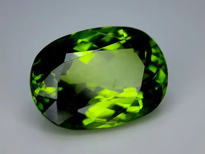 15.85CT PAKISTAN PERIDOT IGCBPER2