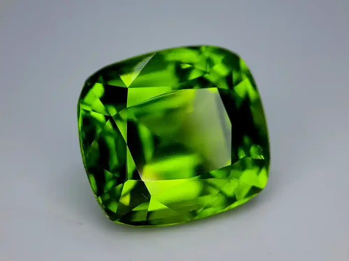 16.65CT PAKISTAN PERIDOT IGCBPER1