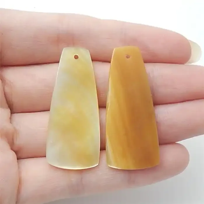 18061915 Natural Shell Gemstone Earring Beads Wholesale Gem