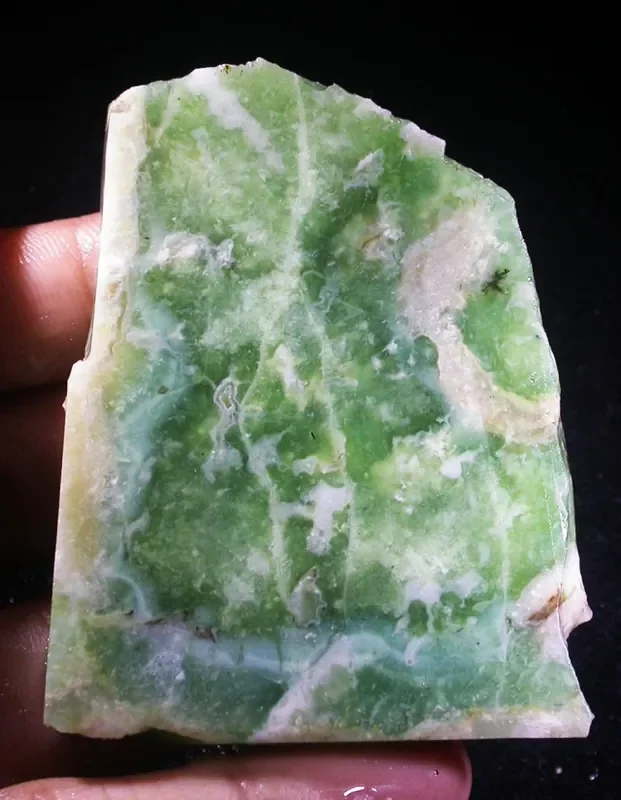 185.0 CTS GREEN OPALITE -TURKEY [F6173]