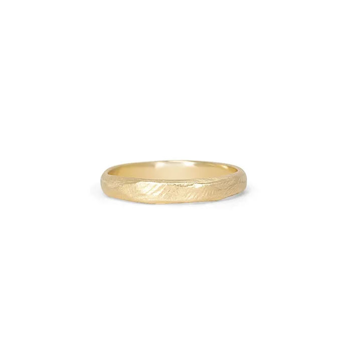 18K Carved Wedding Band 3mm