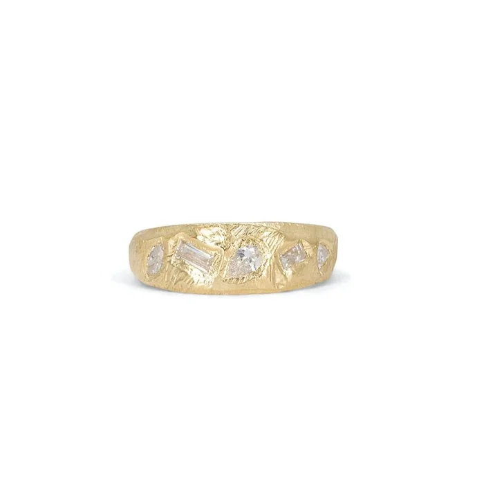 18K Geometric Mixed Band in Five Diamonds