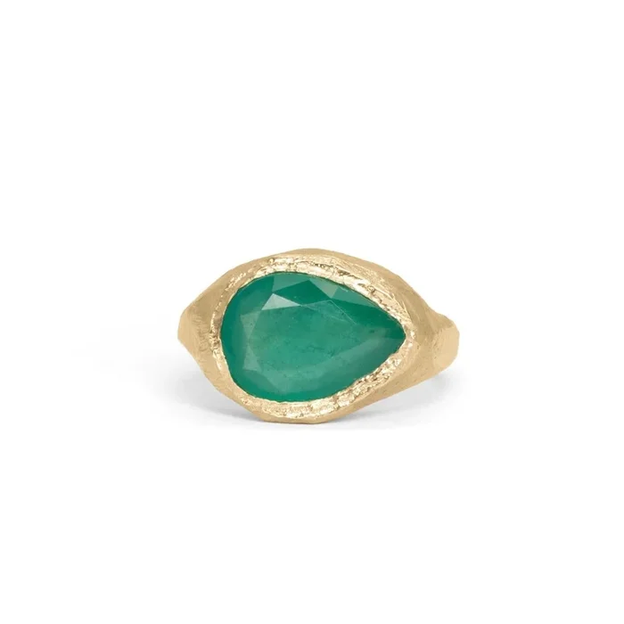 18K Large Signet Ring in Emerald